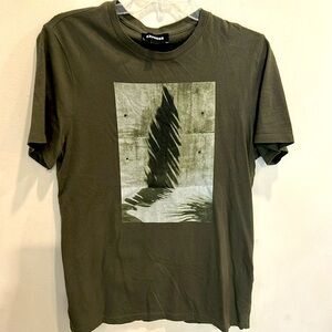 Men’s express T-shirt.  Size medium.